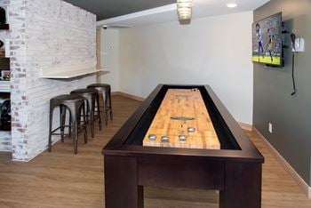 Shuffleboard table